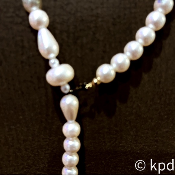 ESTATE AUCTION- appears to be mixed large fresh water/ baroque pearls! - Picture 6 of 7